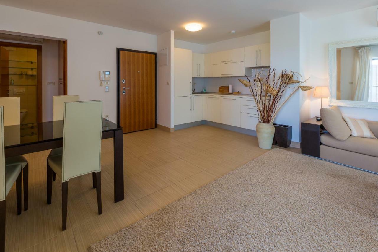 Apartment Golden View Dramalj Exterior photo